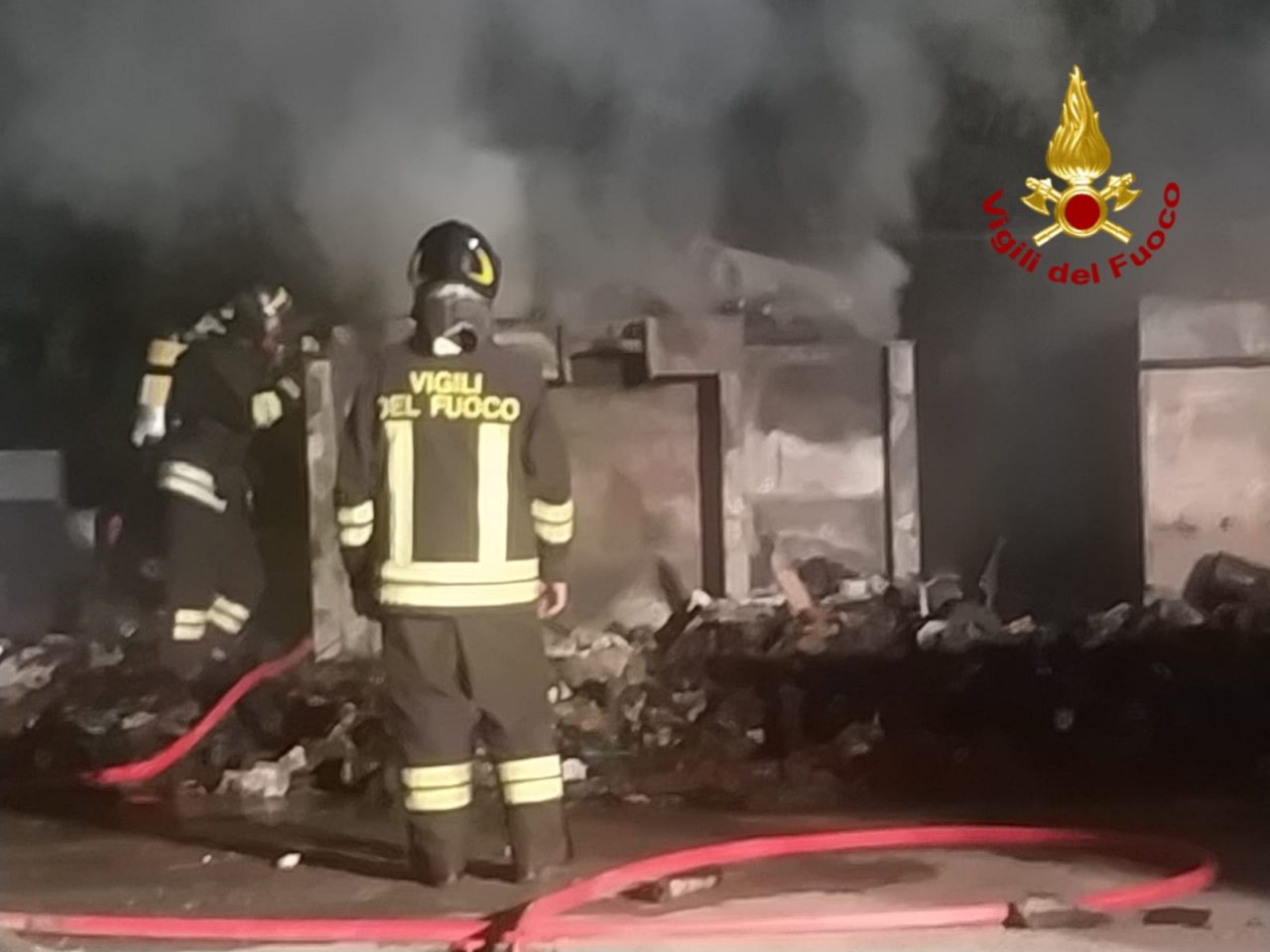 Due container a fuoco in autostrada