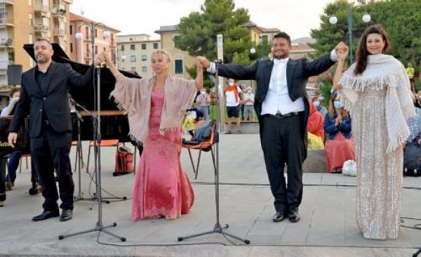 Ecco l’ultimo “concerto all’alba”