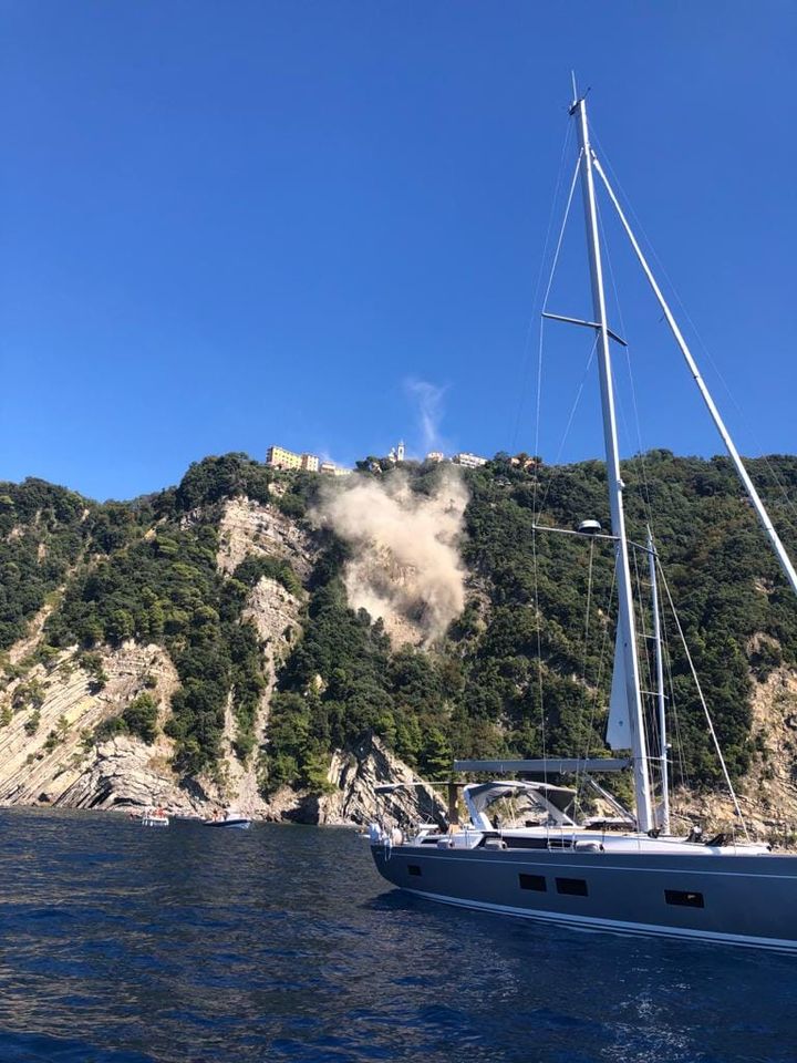 Camogli, frana al Castellaro