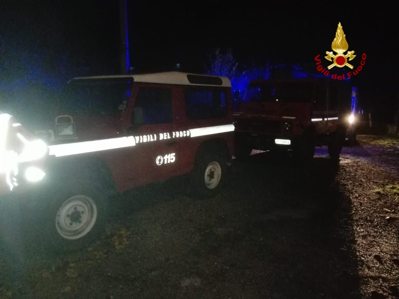 A fuoco nella notte una baracca