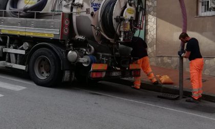 Recco, prosegue la pulizia di tombini e caditoie