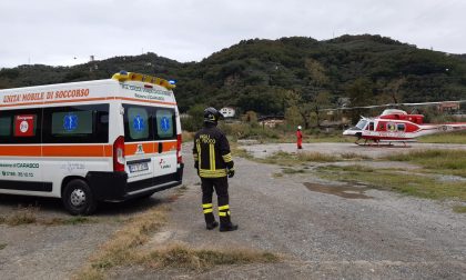 Cade mentre raccoglie le olive, anziano in gravi condizioni al San Martino