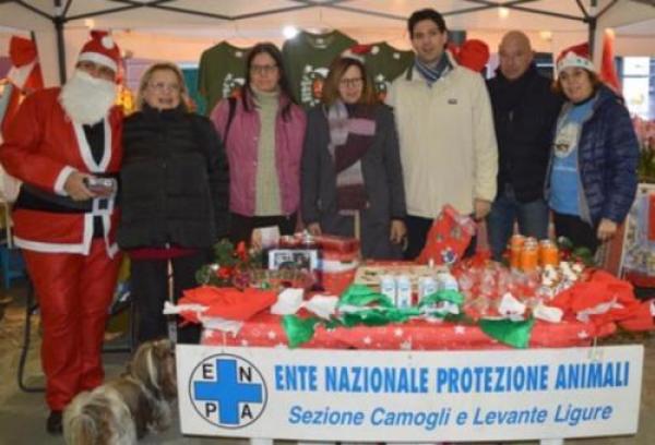 “Una tessera dell’Enpa sotto all’albero di Natale”