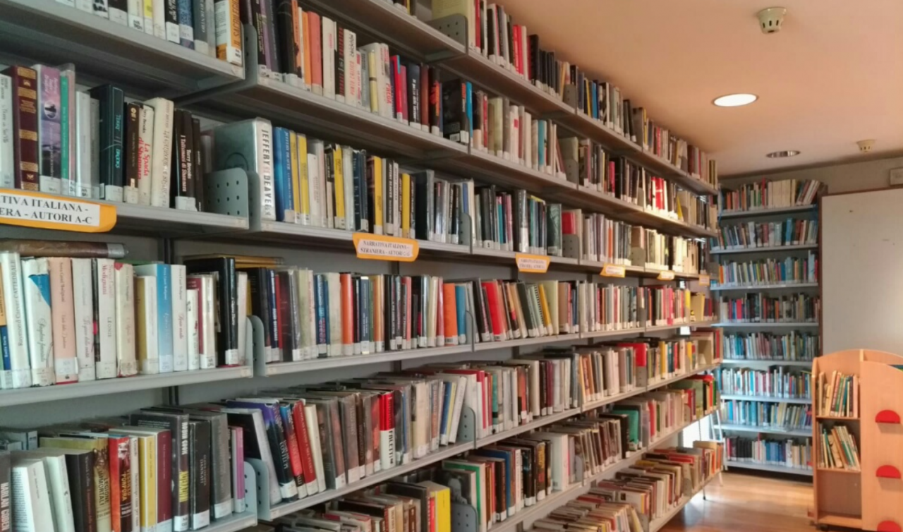 La biblioteca civica riapre il servizio di prestito e restituzione libri