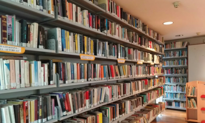 La biblioteca civica riapre il servizio di prestito e restituzione libri
