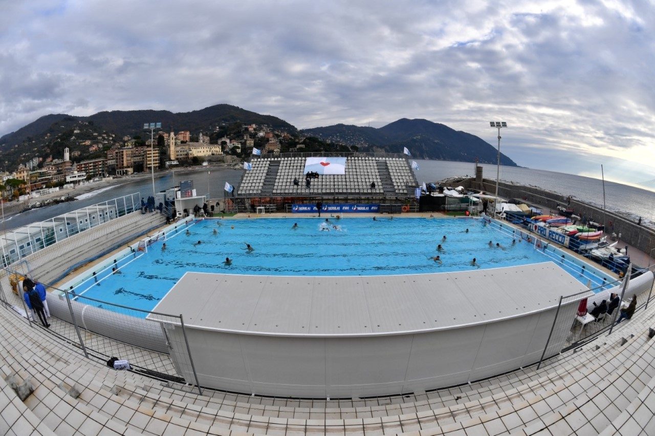 La Pro Recco batte il Salerno 18-0 nel giorno del ritorno a casa