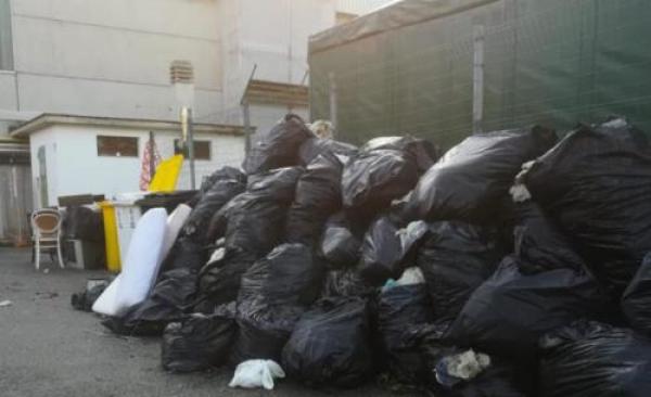 Abbandono selvaggio a Sampierdicanne