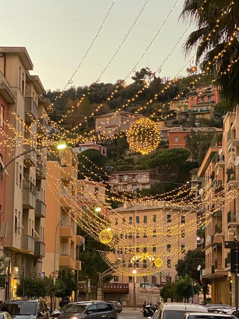 Anche a Recco accese le luminarie