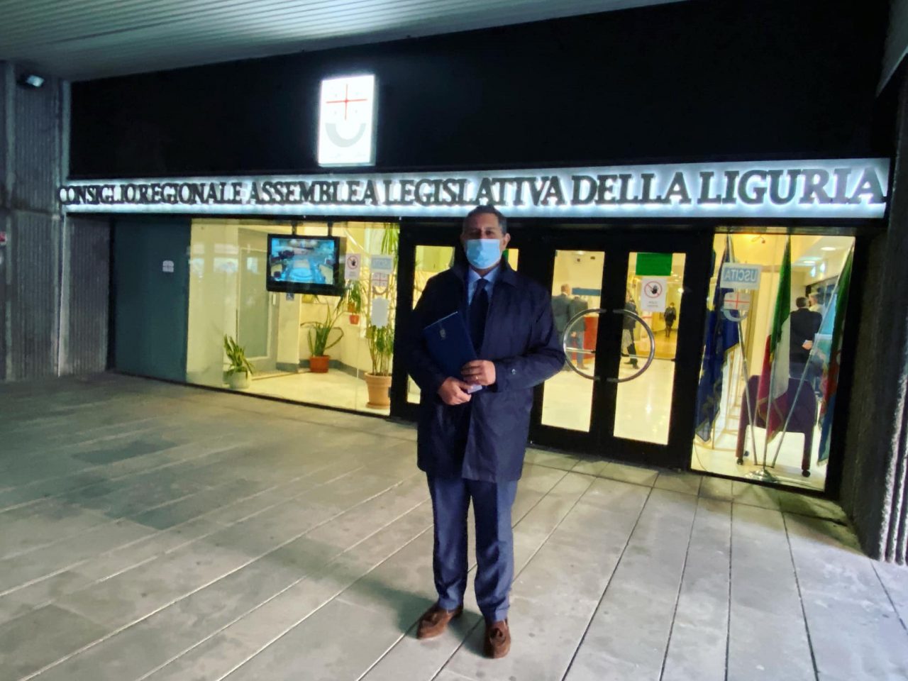 Toti pensa alle vaccinazioni drive through