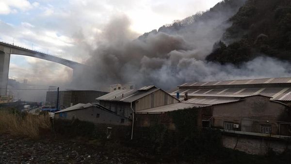 Esplosione in una fabbrica sopra Voltri