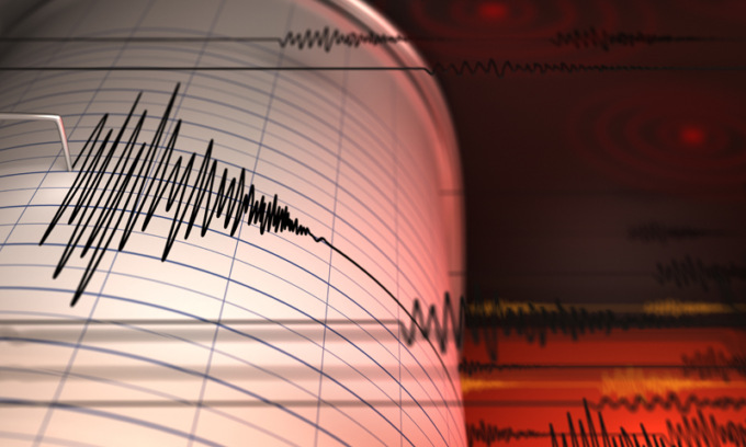 Violentissimo terremoto in Turchia, allerta tsunami in Italia e blocco alla circolazione ferroviaria