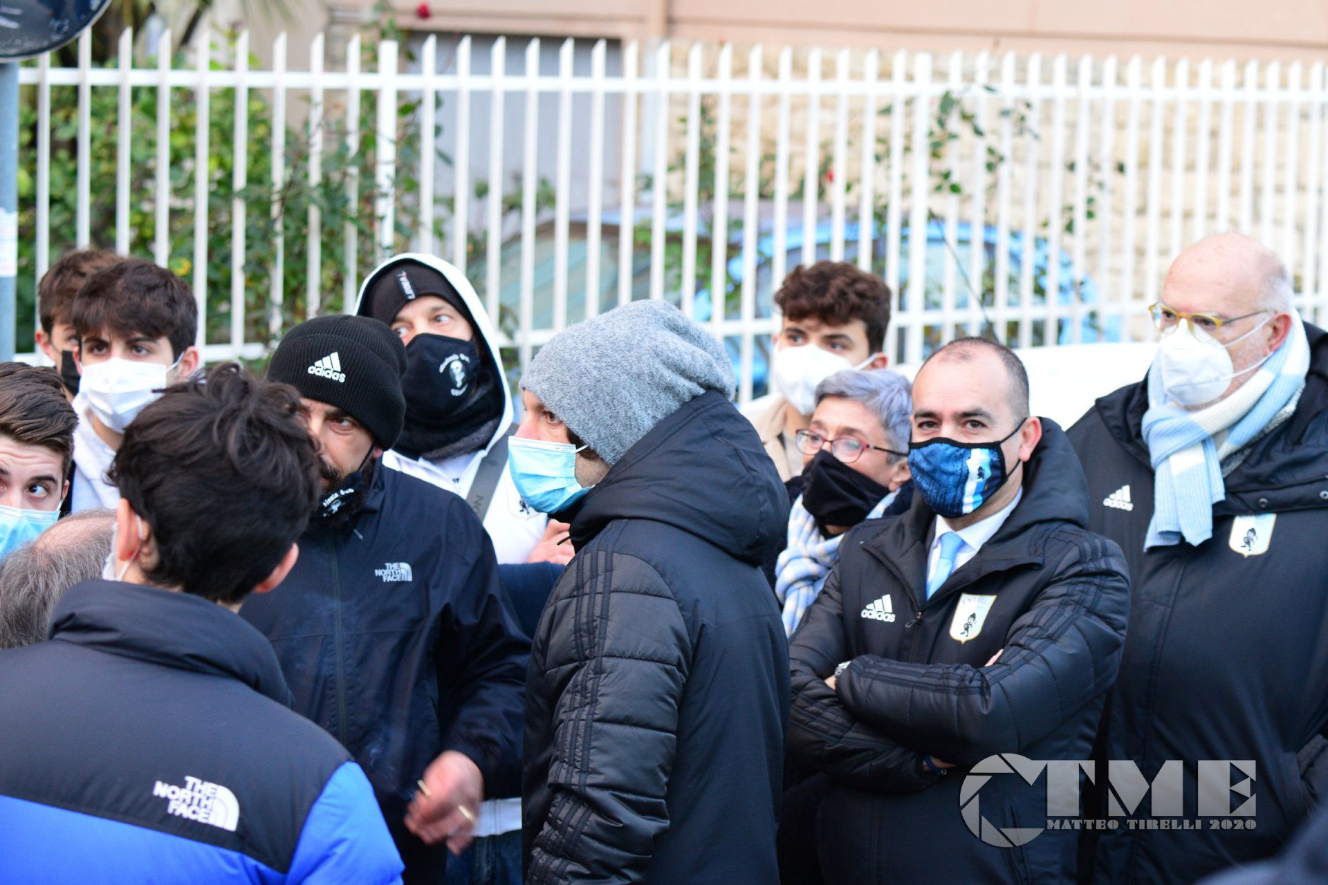 Contestazione tifosi dopo Entella Empoli 214