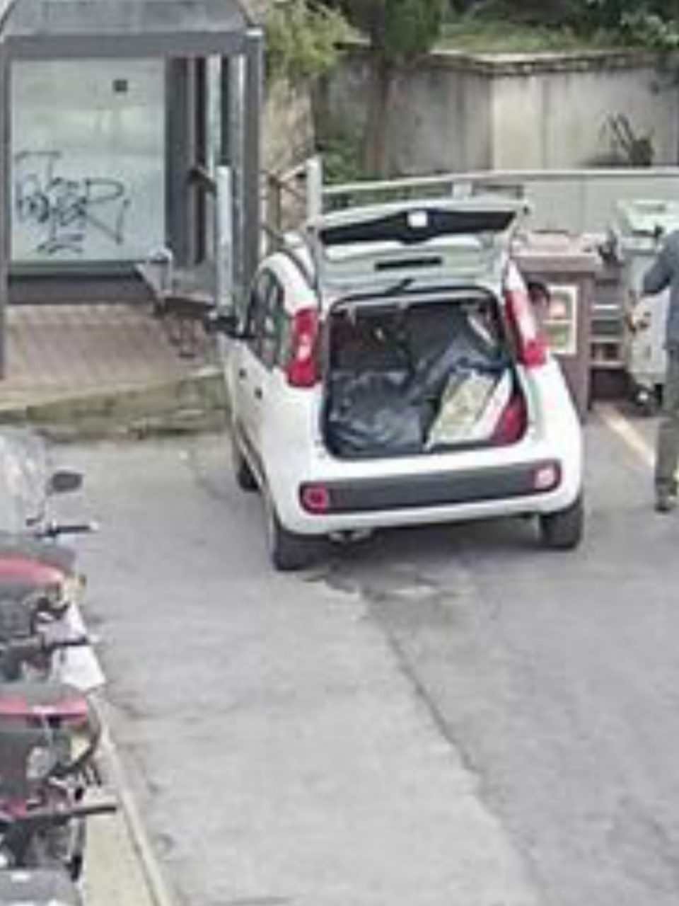 Rifiuti abbandonati, a Recco si intensificano i controlli