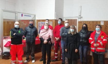 Il Comitato a difesa dell'ospedale di Sestri dona 120 tute anticovid alle Croci della Val Petronio