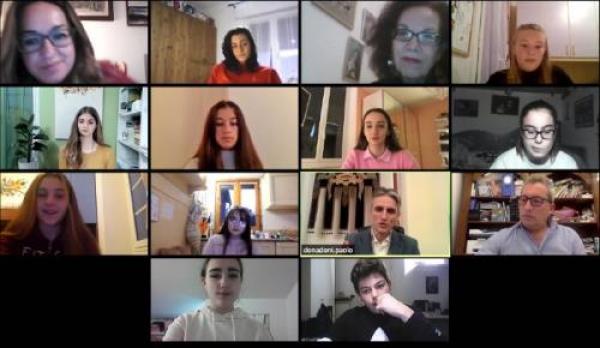 Studenti modello riuniti online per festeggiare il traguardo