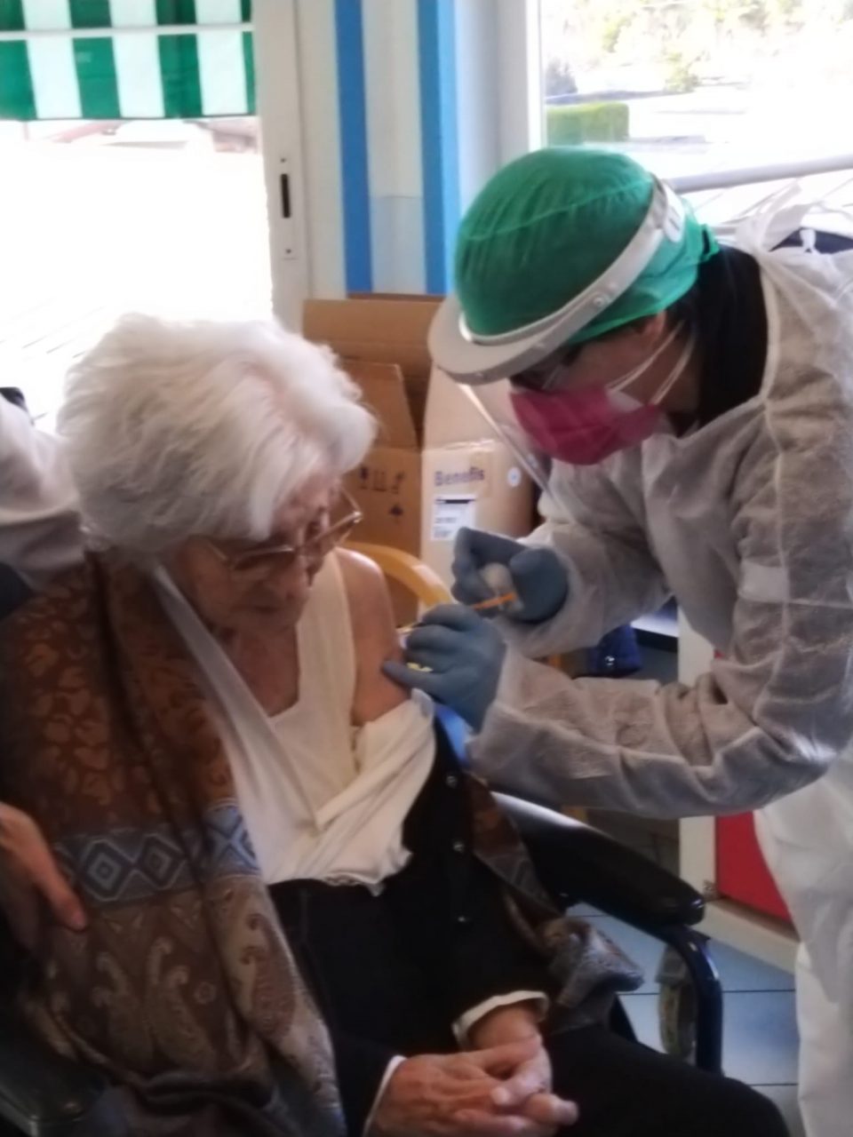 Vaccinate oggi in Liguria due ultracentenarie, le più anziane d’Italia