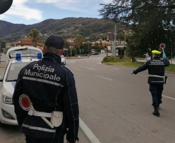 Auto rubata colleziona multe in mezza Italia
