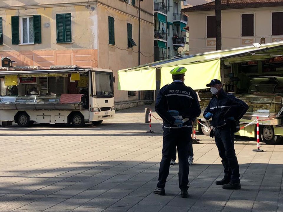 Protesta degli ambulanti a Santa Margherita