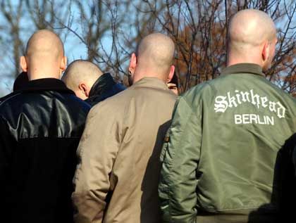 Giovane savonese arrestato per terrorismo, pianificava attentati attraverso una nuova organizzazione neonazista