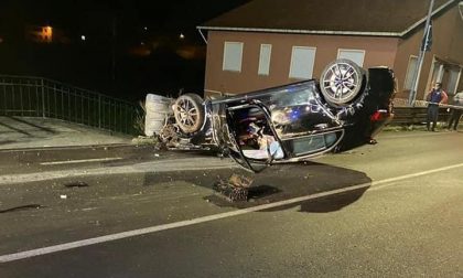 Automobile si ribalta, due feriti a San Colombano