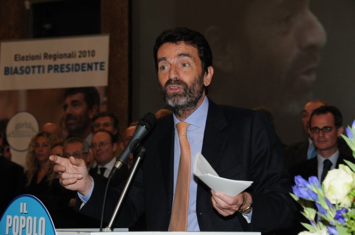 Grave lutto per il senatore Sandro Biasotti, è morta la mamma Maria Franca Cantini