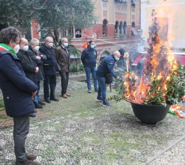 Confuoco: “L’amministrazione aiuti ancora persone e categorie duramente colpite dall’emergenza Covid”