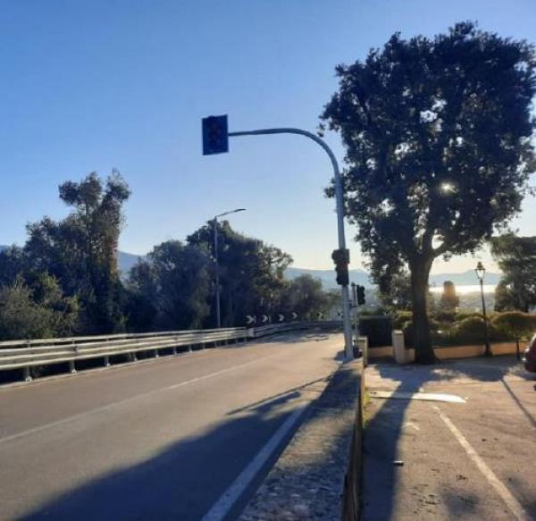 Un nuovo semaforo a Bacezza