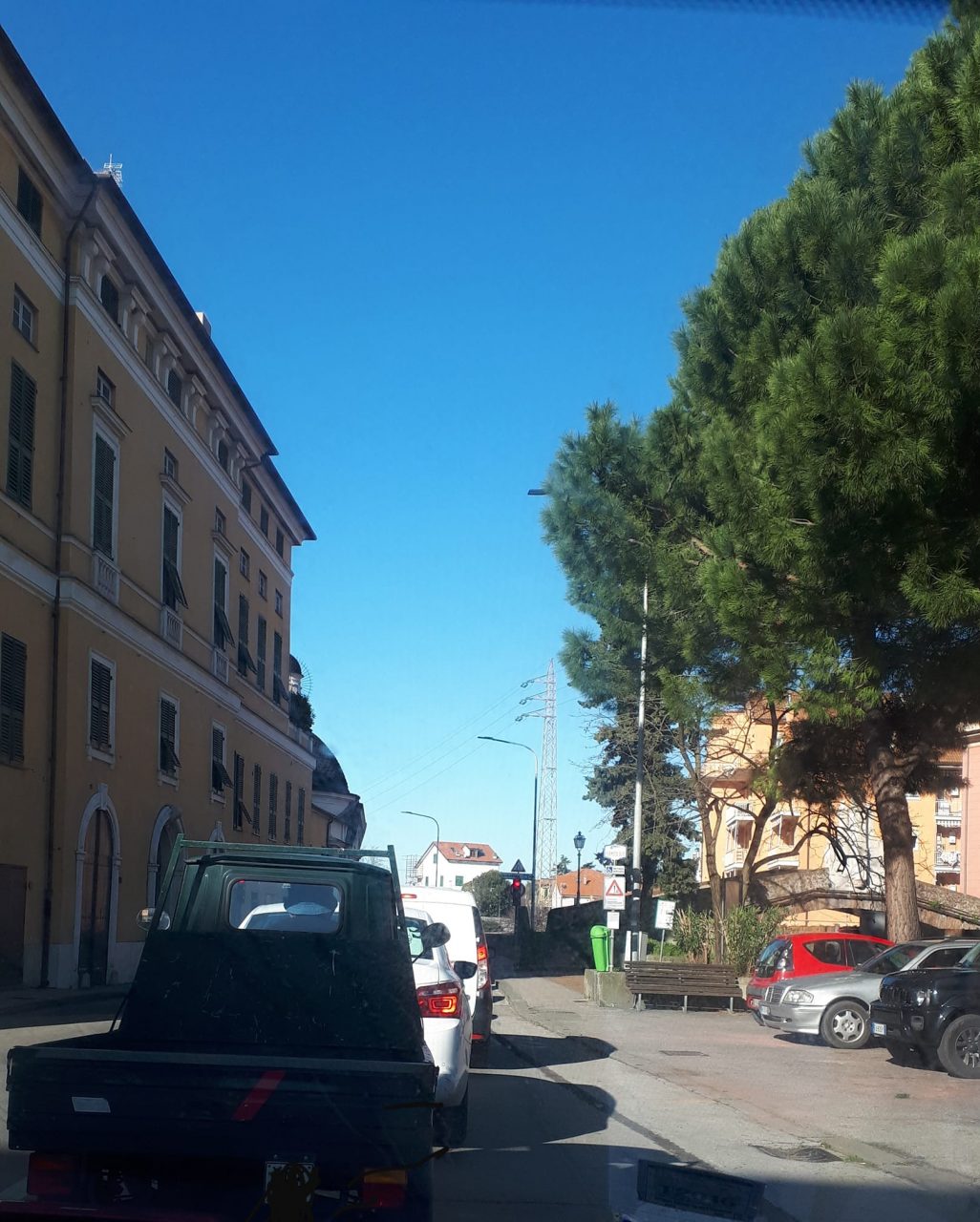 Ingorghi in via Nazionale, l’esasperazione degli automobilisti