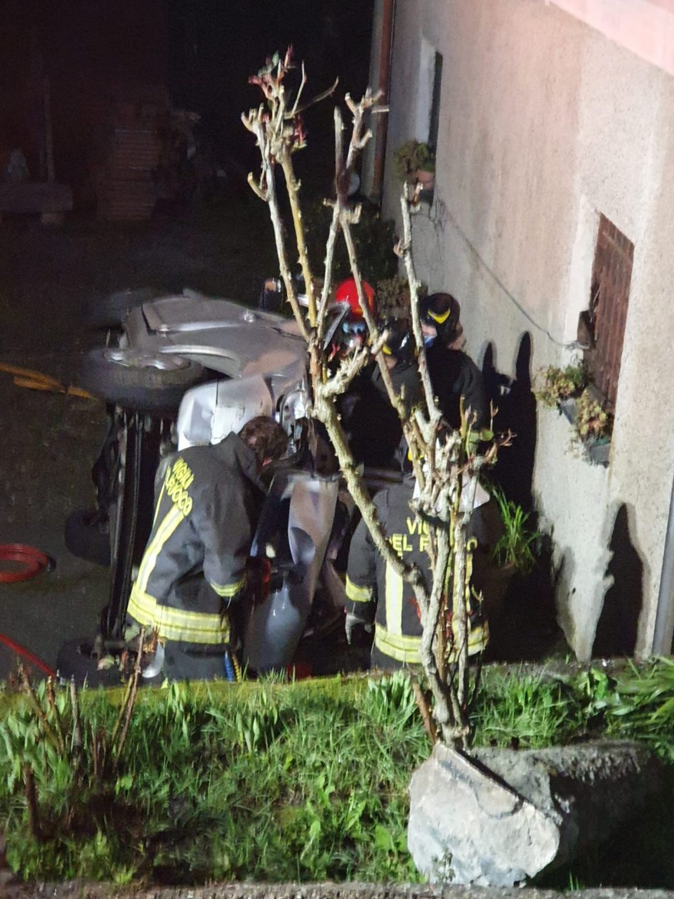 Incidente all’alba, muore  26enne