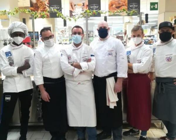 Cinque dottoresse in aiuto dei ristoratori