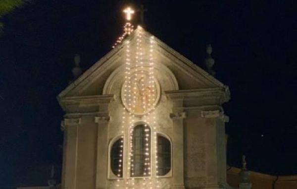 L’appello: «Aiutateci a restaurare la chiesa»