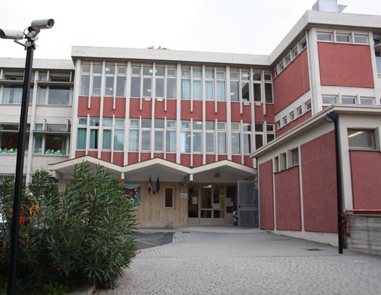 Tre donne positive alla scuola Mazzini, contagi alla mensa scolastica