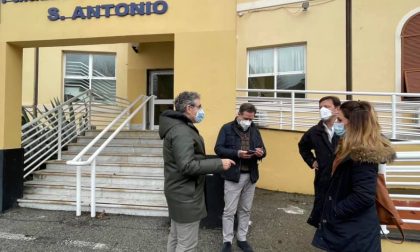 Vaccini, da domani la seconda dose agli over 80