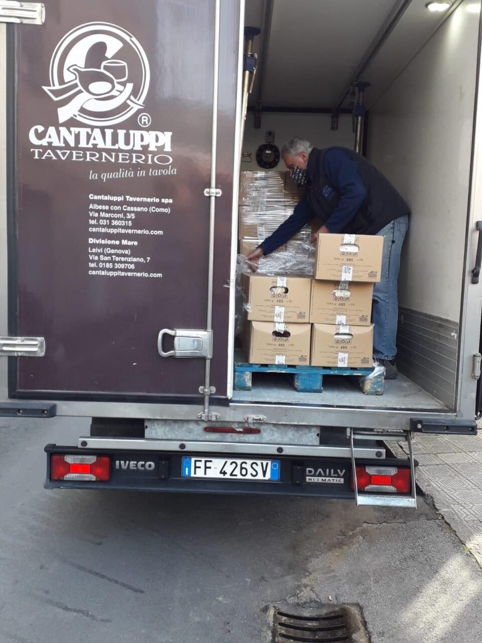 Solidarietà, i pacchi per le famiglie del territorio