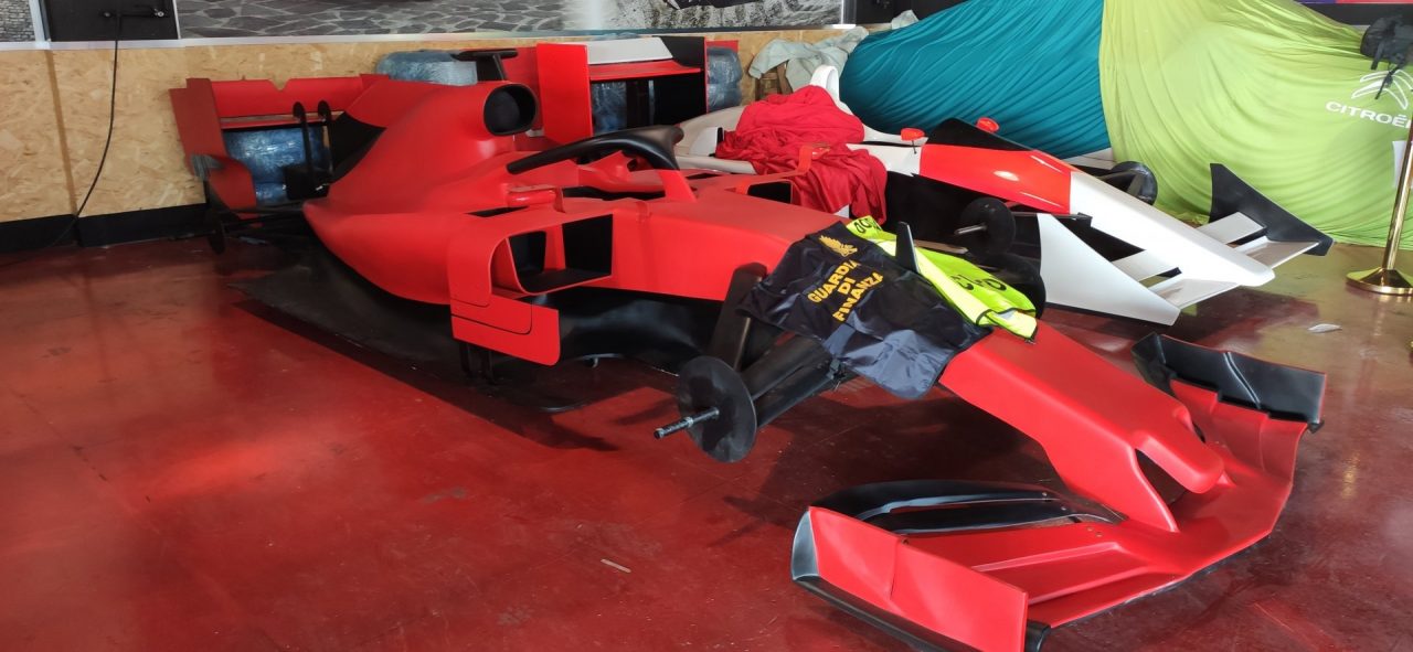 Sequestrata a La Spezia una finta Ferrari