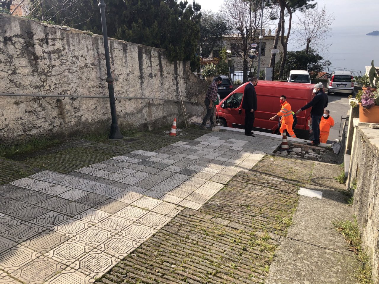 Sopralluogo per la messa in sicurezza della scalinata di accesso alla Chiesa di sant’Andrea di Rovereto