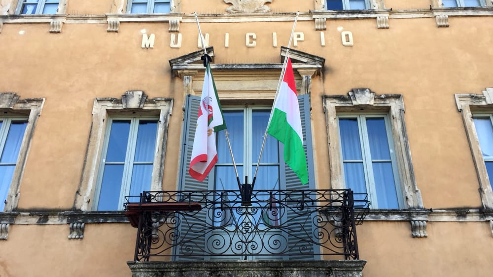 Giovedì 18 marzo alle 11 un minuto di silenzio in tutti i Comuni d’Italia per le vittime del covid