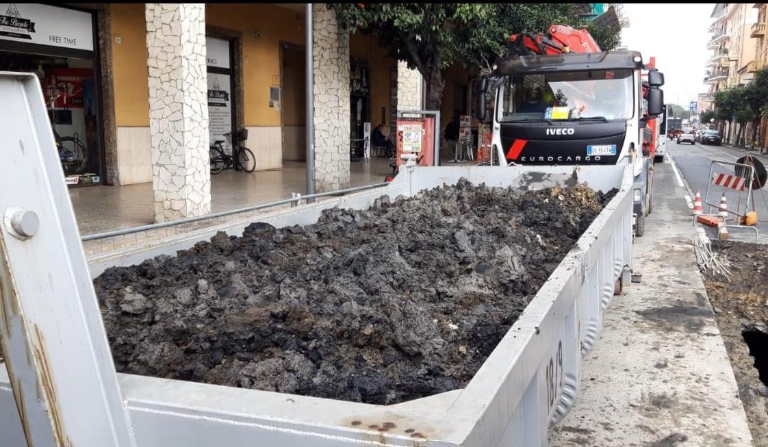 Canali di corso De Michiel, oltre 2800 quintali di detriti