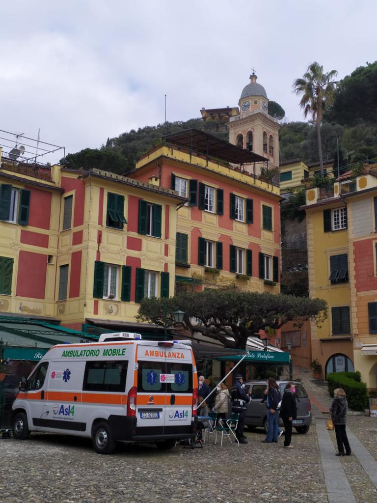 Portofino, al via le vaccinazioni in Piazzetta per chi ha tra i 75 e i 79 anni