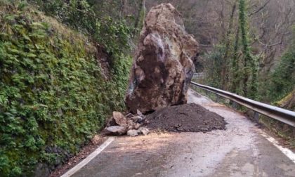 Entro 48 ore dovrebbe riaprire al traffico la provinciale bloccata dal masso caduto il 10 febbraio