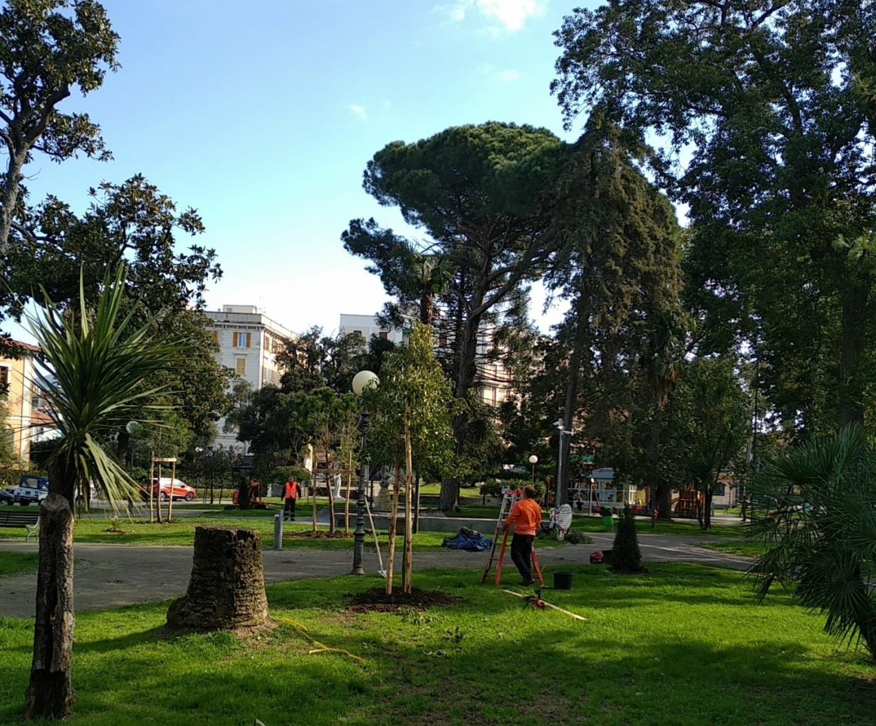Sedici nuove piante ai Giardini Mariele Ventre