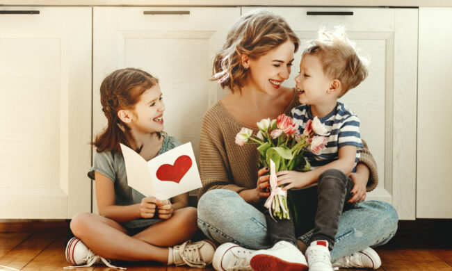 Fai gli auguri alla tua mamma: ultimo giorno per mandarci il tuo messaggio
