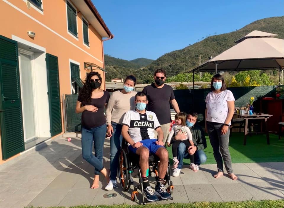 E’ tornato a casa Riccardo: “Grazie a tutti”