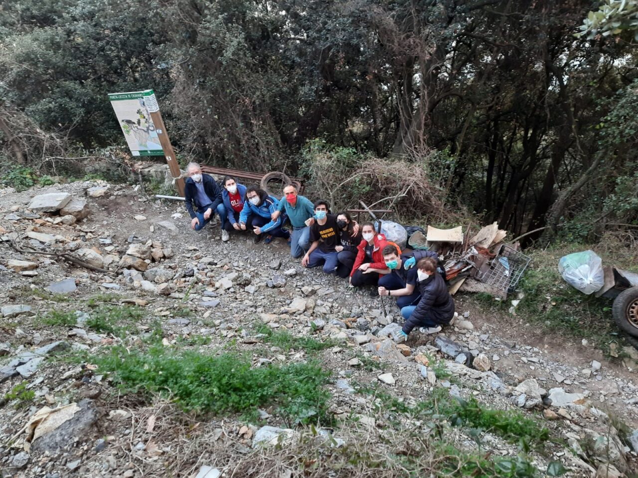 “Puliamo il sentiero”: domenica sulle Grazie all’insegna del rispetto dell’ambiente