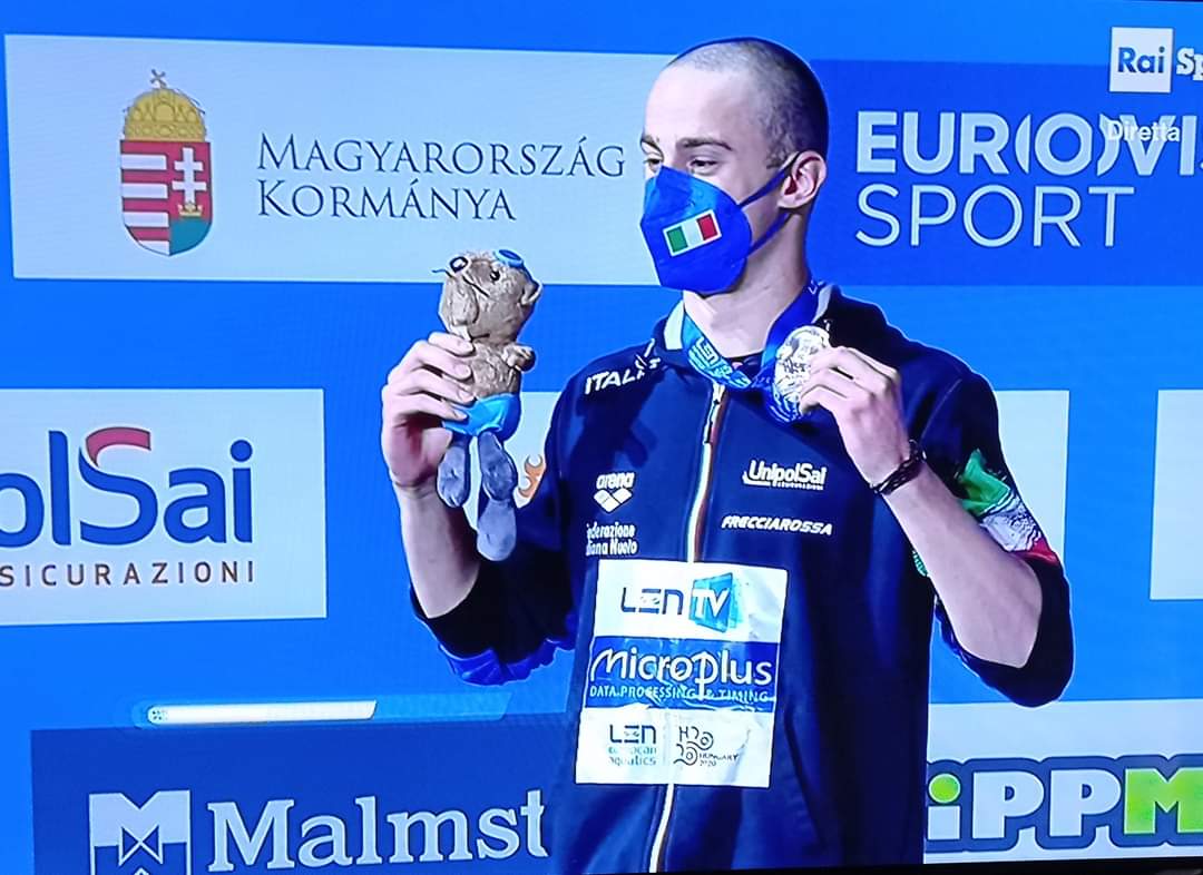 Europei nuoto: Razzetti conquista la medaglia d’argento nei 400 misti