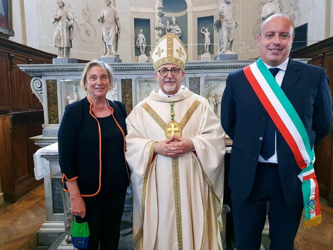 Monsignor Giampio Devasini è vescovo di Chiavari