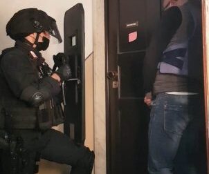 Genova, ostaggio liberato e sequestratore in arresto