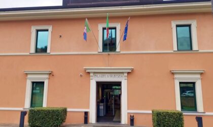 Obbligata a frequentare solo amici islamici, le levano il telefonino: 12enne tolta ai genitori