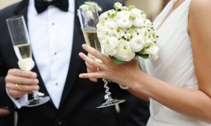Buffet monodose e distanziamenti. Le regole per i matrimoni