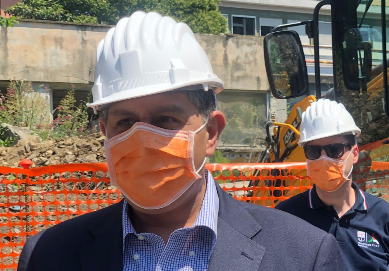Toti scrive al ministro: “Apriamo il cantiere della Gronda!”